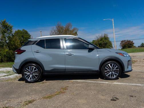 2021 Nissan Kicks SV