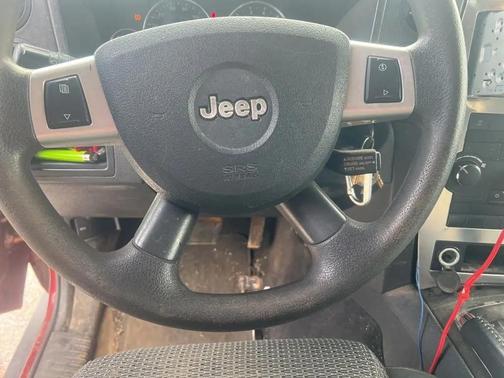 2009 Jeep Commander Sport