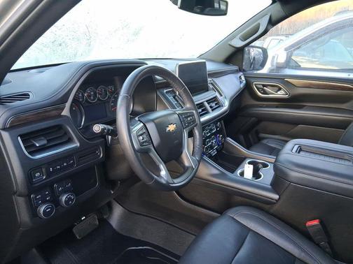 2021 Chevrolet Suburban LT