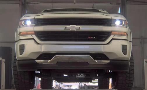 Silver Ice Metallic 2018 Chevrolet Silverado 1500 2LT