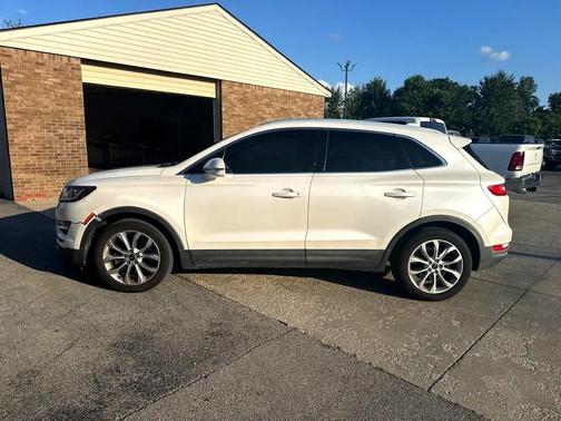 2015 Lincoln MKC Base