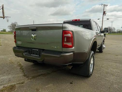 Billet Silver Metallic Clearcoat 2023 RAM 3500 Longhorn