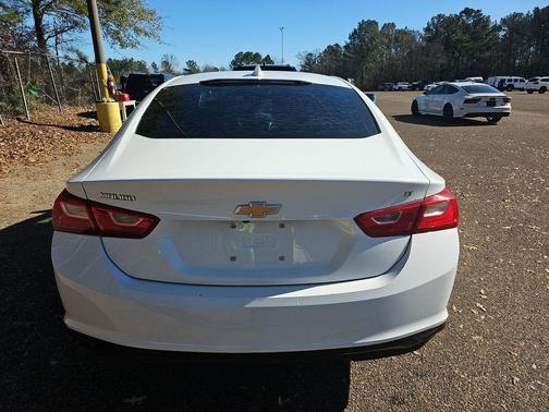 2016 Chevrolet Malibu 1LT