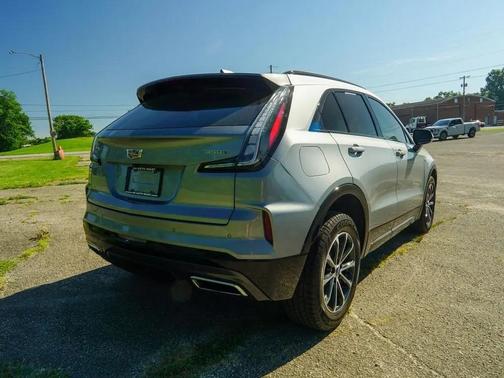 Argent Silver Metallic 2024 Cadillac XT4 Sport