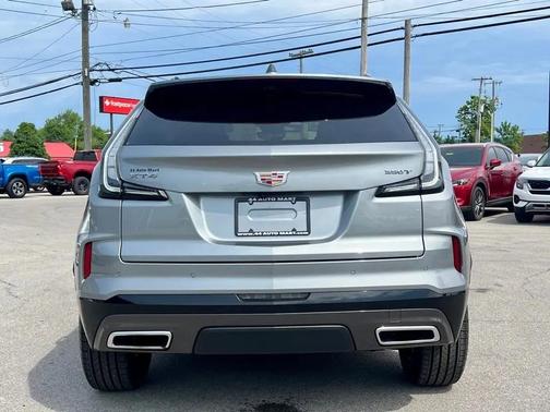 Argent Silver Metallic 2024 Cadillac XT4 Sport