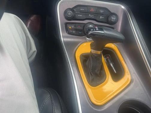 Yellow Jacket Clearcoat 2018 Dodge Challenger SXT