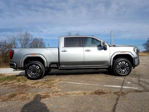 2024 GMC Sierra 2500 Denali Ultimate