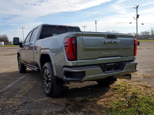 2024 GMC Sierra 2500 Denali Ultimate