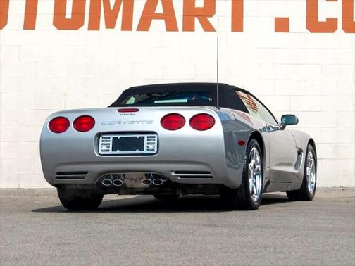 2004 Chevrolet Corvette Base