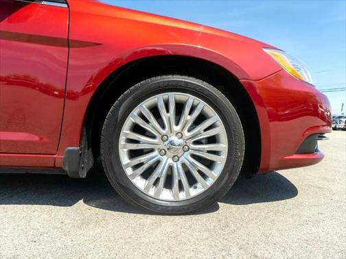 2011 Chrysler 200 Limited