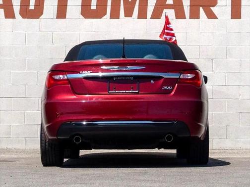 2011 Chrysler 200 Limited