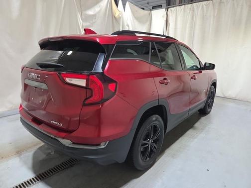 2022 GMC Terrain AWD AT4