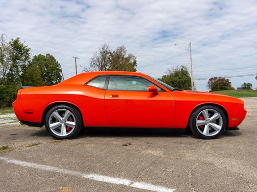 2008 Dodge Challenger SRT8
