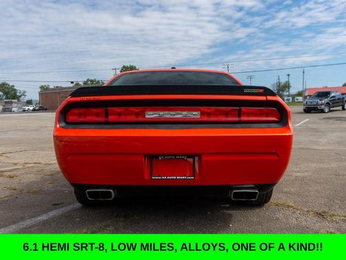 2008 Dodge Challenger SRT8