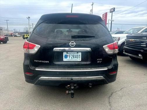 2016 Nissan Pathfinder SV