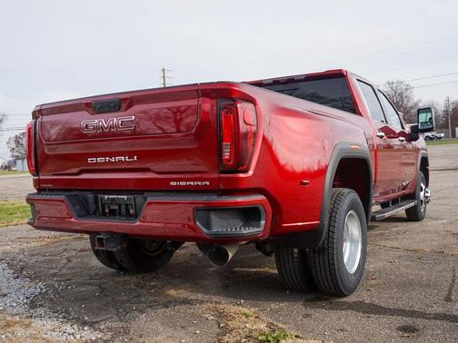 2023 GMC Sierra 3500 Denali