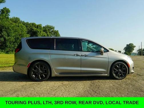 Billet Silver Metallic Clearcoat 2019 Chrysler Pacifica Touring Plus