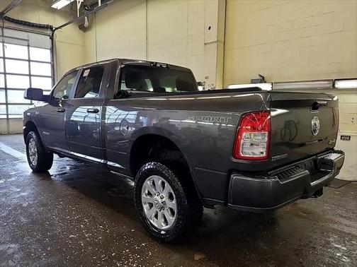 2022 RAM 2500 Big Horn Crew Cab 4x4 6'4' Box