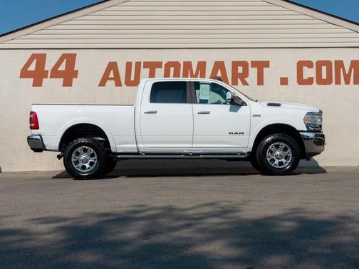2020 RAM 2500 Laramie Crew Cab 4X4 6'4' Box