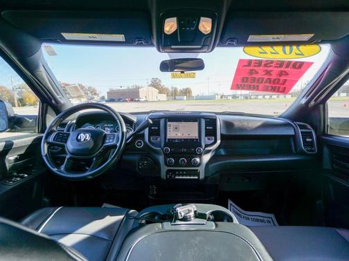 2022 RAM 3500 Tradesman Crew Cab 4x4 8' Box