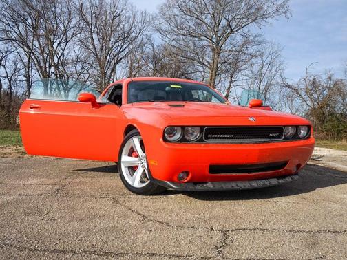 2009 Dodge Challenger SRT8