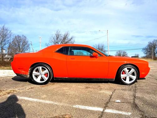 2009 Dodge Challenger SRT8