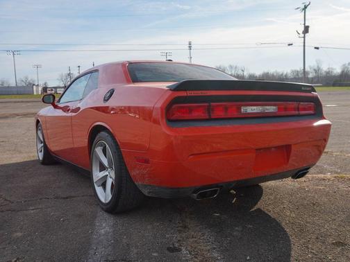 2009 Dodge Challenger SRT8