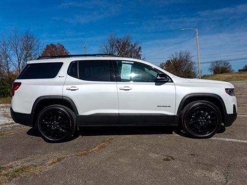 2023 GMC Acadia AWD SLT