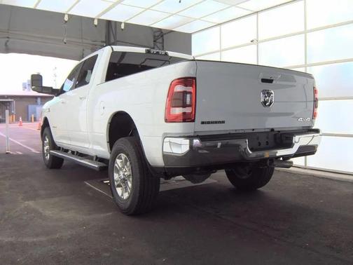 2021 RAM 2500 Big Horn Crew Cab 4x4 6'4' Box