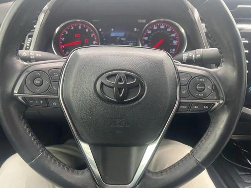 2020 Toyota Camry XSE