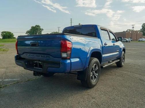 Blazing Blue Pearl 2018 Toyota Tacoma TRD Sport