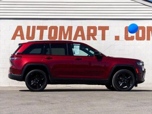 2023 Jeep Grand Cherokee Altitude