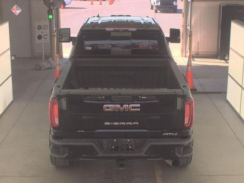 2022 GMC Sierra 2500 AT4