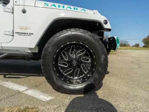 2013 Jeep Wrangler Unlimited Sahara