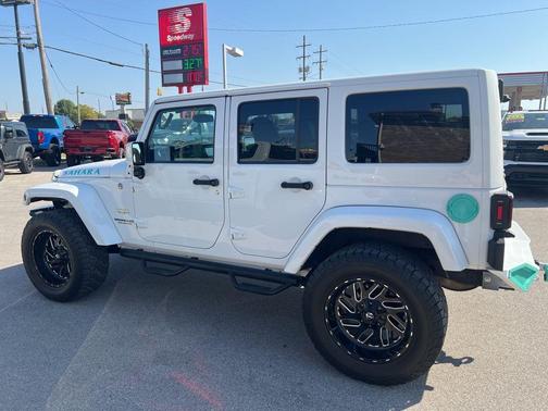 2013 Jeep Wrangler Unlimited Sahara