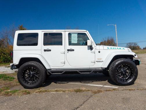 2013 Jeep Wrangler Unlimited Sahara
