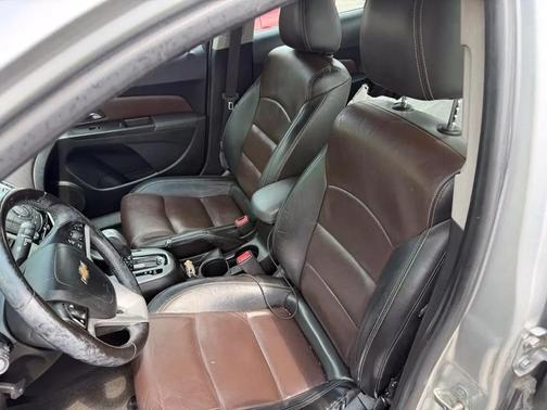 Silver Ice Metallic 2015 Chevrolet Cruze 2LT