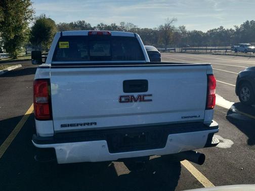 2017 GMC Sierra 2500 Denali