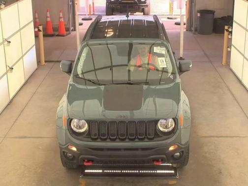 2016 Jeep Renegade Trailhawk
