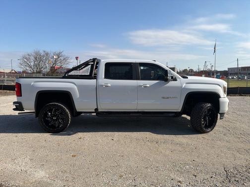 2017 GMC Sierra 2500 SLT