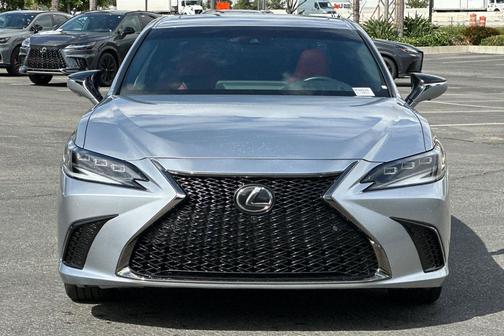 Iridium 2024 Lexus ES 300h Base