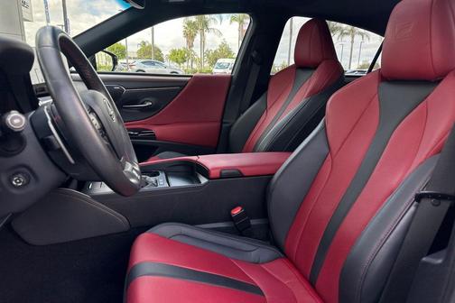 Iridium 2024 Lexus ES 300h Base