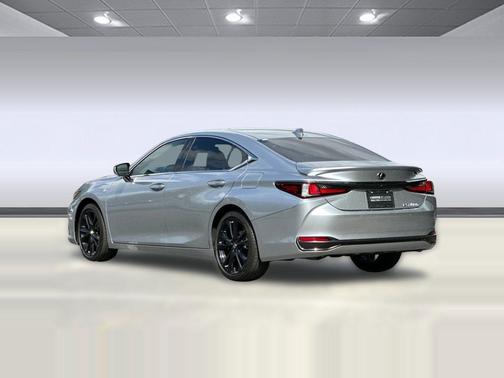 Iridium 2024 Lexus ES 300h Base