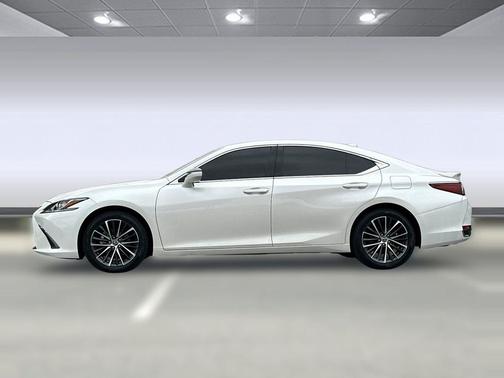 Eminent White Pearl 2025 Lexus ES 300h Base