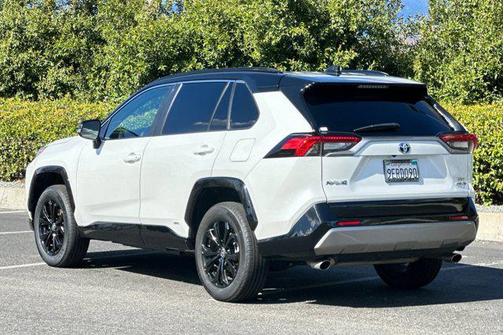 2023 Toyota RAV4 Hybrid SE