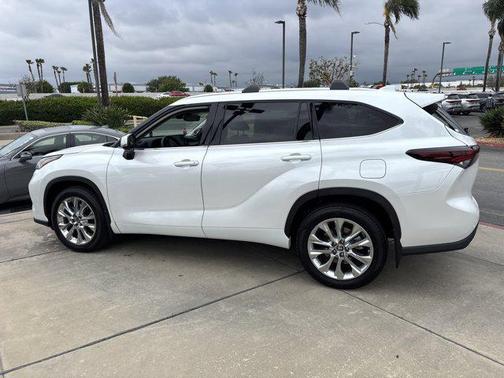 2024 Toyota Highlander Limited