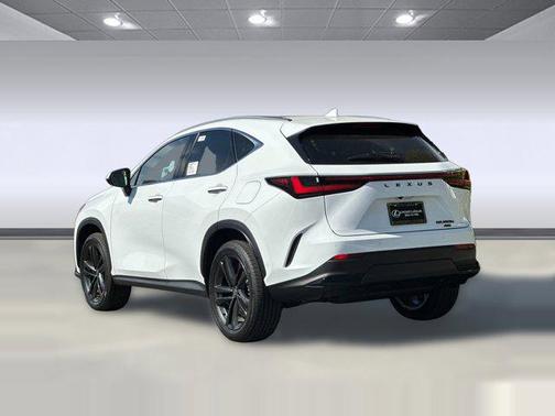 2026 Lexus NX 450h+ Luxury