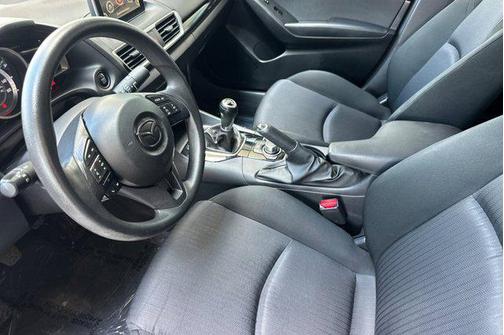 2016 Mazda Mazda3 i Sport