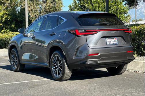 2025 Lexus NX 350h Premium