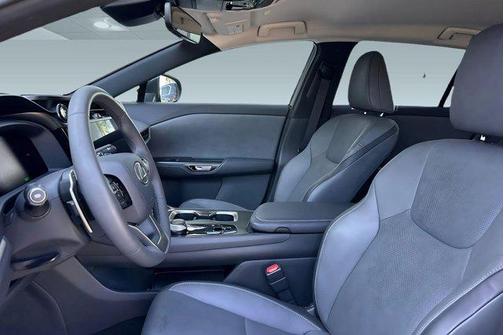 2025 Lexus RZ 450e RZ 450e